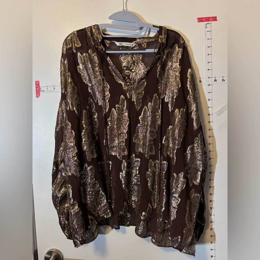Zara ZW Collection voluminous Elegant Metallic Blouse size XL - Picture 2 of 8